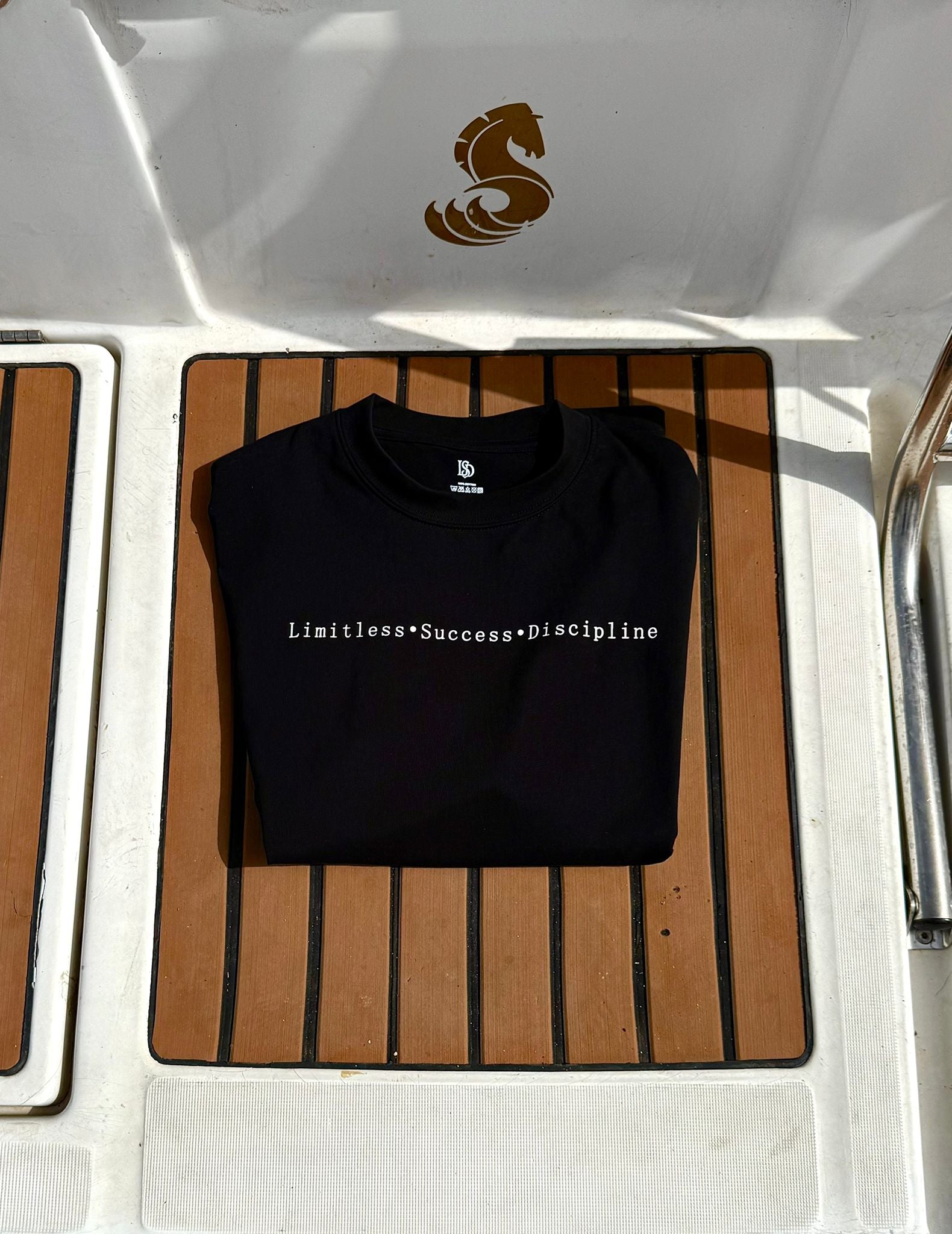 Limitless Vol.1 - Oversized Black Edition Unisex